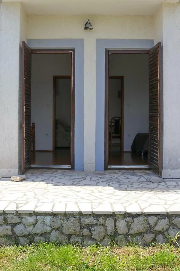 Apartment Beach House Brzovic Nerezine