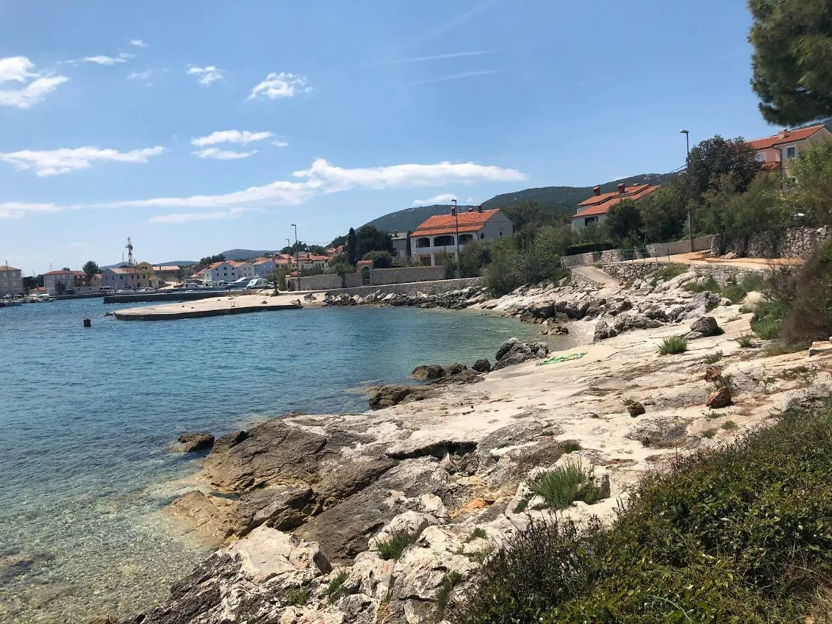 Apartment Beach House Brzovic Nerezine